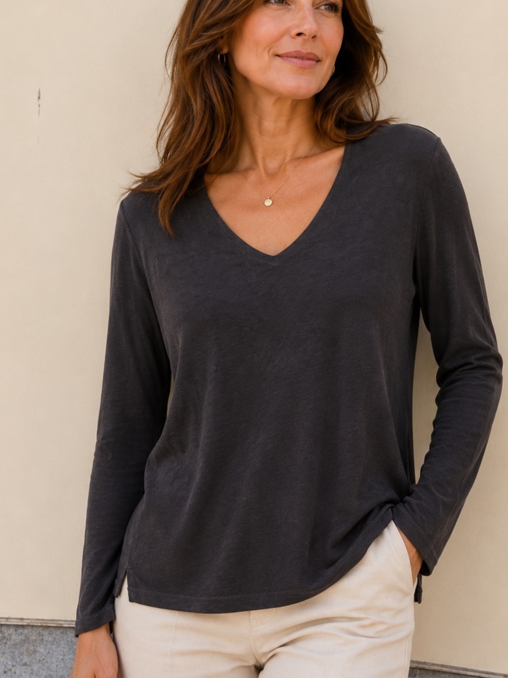 Chico's Long Sleeve V-Neck Top in Black
